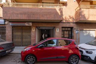 Parking coche  Regocijos. Se vende local o garaje en almería