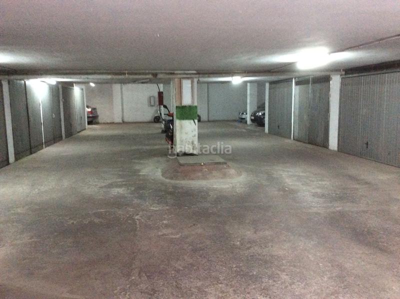 Foto c9e3ba83-f812-4ee9-a55a-de142d52a705. Autoparkplatz in Arroyo de la Miel Benalmádena