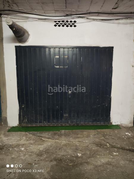 Foto 1f11fd7f-1352-4594-9070-4c29cdbae50f. Autoparkplatz in La Atunara-Periáñez Línea de la Concepción (La)