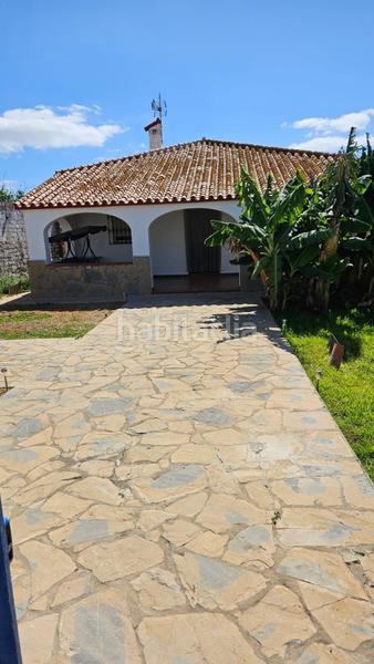 Foto e8595f9b-ac92-4be3-989b-f2f67aa5d3a2. Finca rústica a El Zabal-Santa Margarita Línea de la Concepción (La)