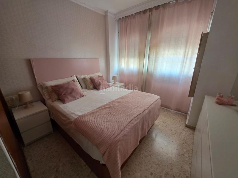 Foto 4c83ac0b-f4df-456a-b953-61260f293c92. Casa adossada amb aparcament a San Pedro-Gabriel Miró-María Guerrero Línea de la Concepción (La)