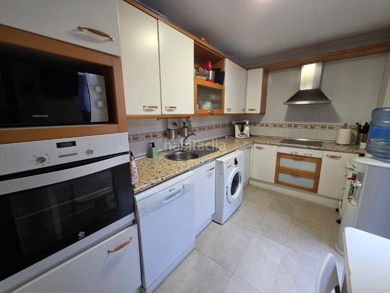 Foto ba28db04-40ee-4af2-b08c-86073c0cab8c. Casa adossada amb aparcament a San Pedro-Gabriel Miró-María Guerrero Línea de la Concepción (La)