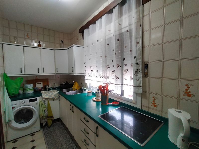 Foto 584a5608-fa8a-4d21-ba44-58584eb5ee65. Ático en Santa Bárbara-Ciudad Deportiva Línea de la Concepción (La)