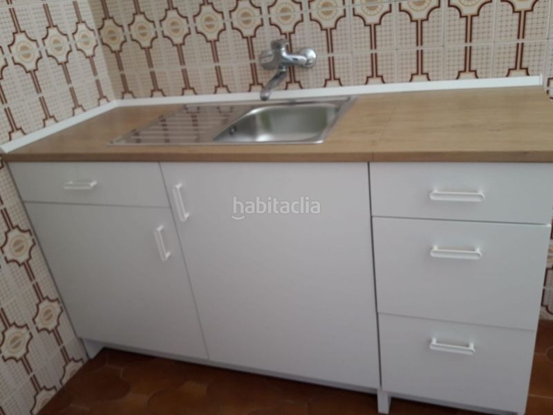 Foto 44ca5820-1254-4957-83e6-ac28400c08a3. Miete etagenwohnung in Puente Mayorga-Campamento San Roque