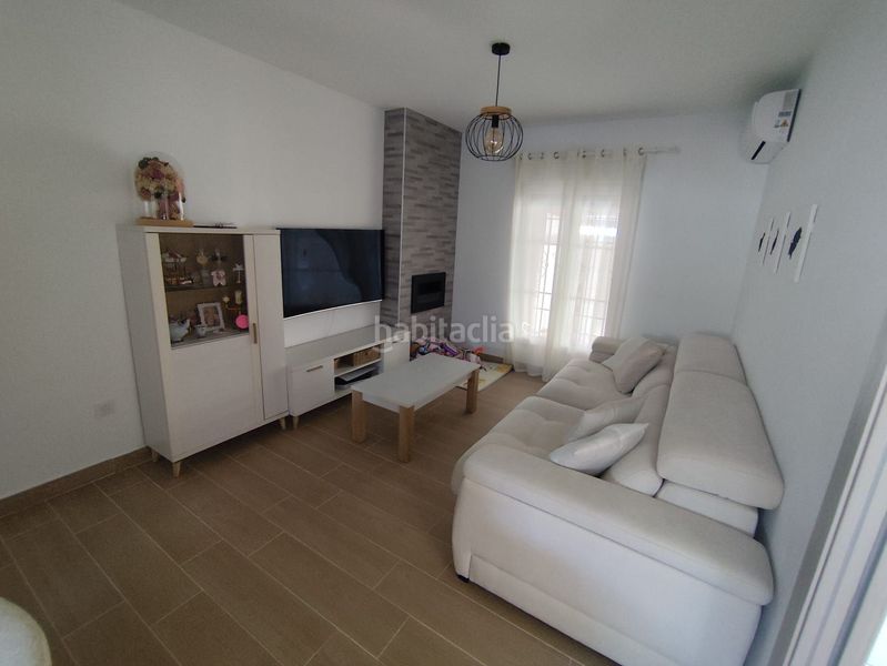 Foto 8c12e129-cc04-4d39-8d39-f7e0f23990b9. Casa adossada a El Zabal-Santa Margarita Línea de la Concepción (La)