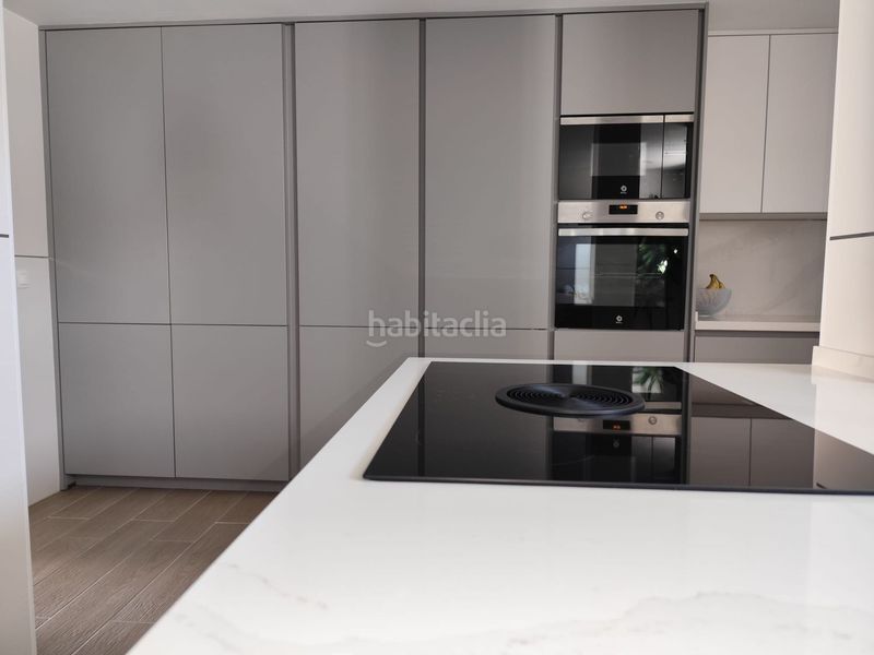 Foto ad5d89c8-dacc-41cc-8a50-f490a5d4fa38. Casa adossada a El Zabal-Santa Margarita Línea de la Concepción (La)