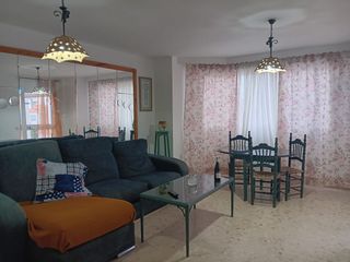 Miete Etagenwohnung in San Pedro-Gabriel Miró-María Guerrero