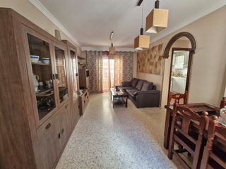 Etagenwohnung in Mondejar-Junquillos. Se vende piso de dos dormitorios con ascensor!!