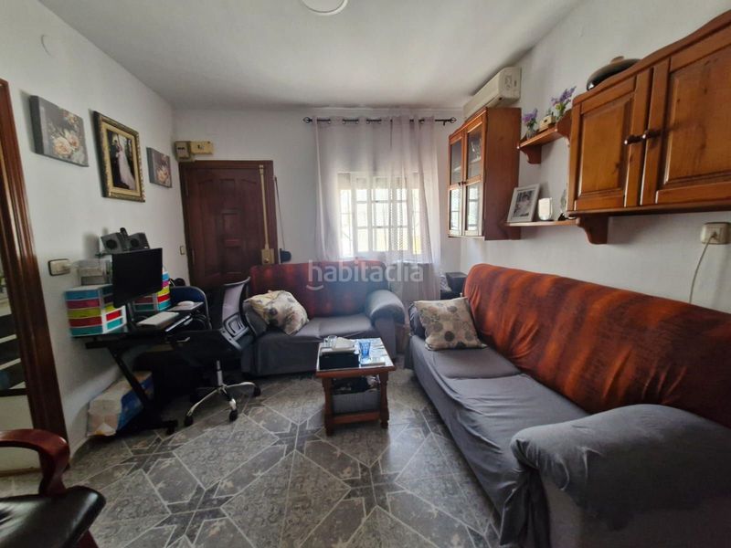 Foto 192cd1bc-f774-491c-b5ce-2a127f8a63ea. Casa adossada a La Atunara-Periáñez Línea de la Concepción (La)