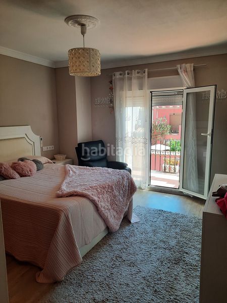 Foto b2547f4d-db8f-47b1-b5fd-7d62d19b046e. Casa adossada amb aparcament a San Pedro-Gabriel Miró-María Guerrero Línea de la Concepción (La)