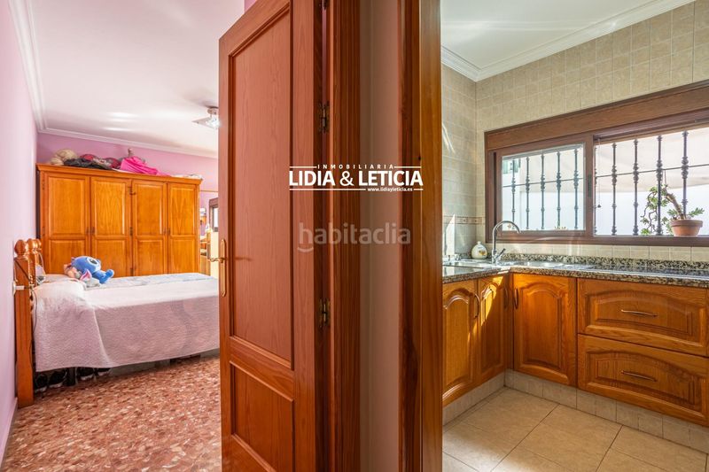 Foto bed5f71f-ce13-4f9c-937b-a744b454892d. Casa amb calefacció a La Paz Alcalá de Guadaira