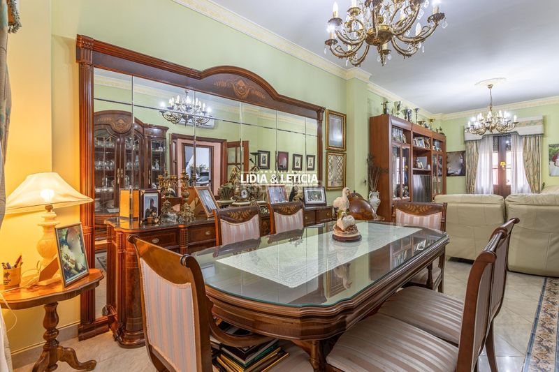 Foto 0b701cde-a046-45ba-9acf-36e9125d38a9. Casa amb aparcament a Mairena del Alcor