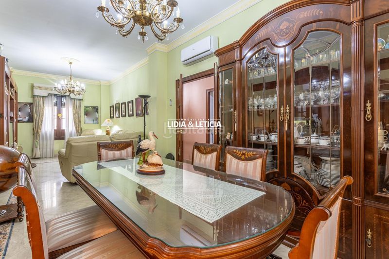 Foto 11c72f30-58eb-43d1-be27-18ef0c879285. Casa amb aparcament a Mairena del Alcor