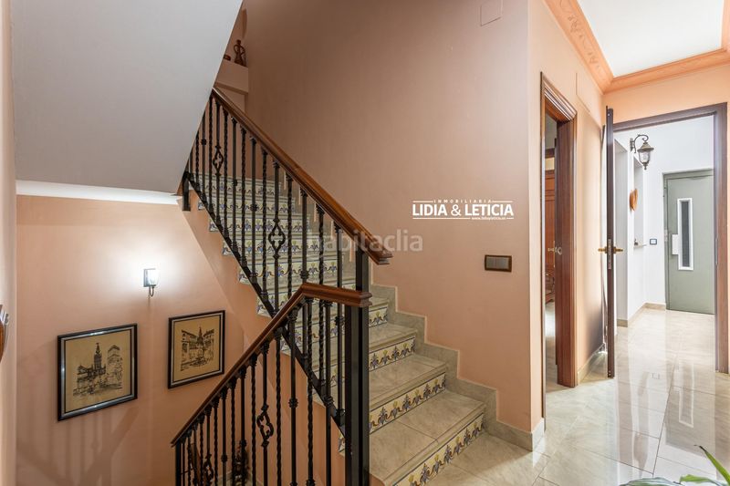 Foto 632ed581-59db-4a28-8f53-c9196d0f0e91. Casa amb aparcament a Mairena del Alcor