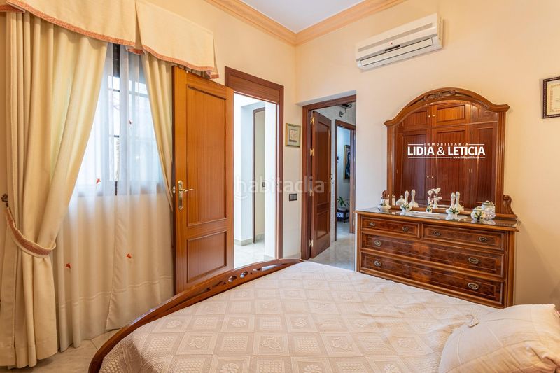 Foto 74087704-20ce-40d7-8db8-8e5fad95f43a. Casa amb aparcament a Mairena del Alcor