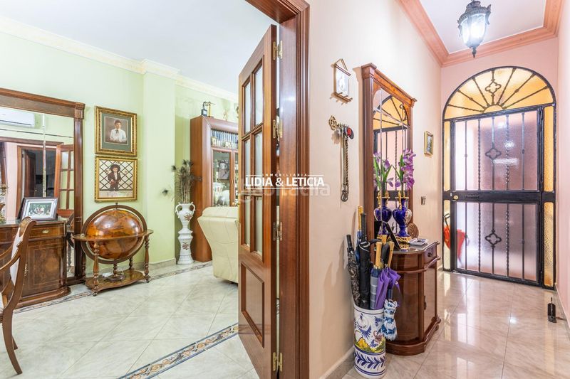 Foto f0522949-704c-48e8-844c-caf22e9b4c07. Casa amb aparcament a Mairena del Alcor