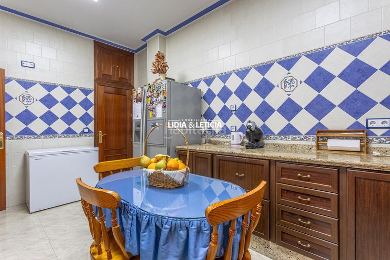 Foto f05e1471-30f5-4c28-860a-bb2a66375745. Casa amb aparcament a Mairena del Alcor