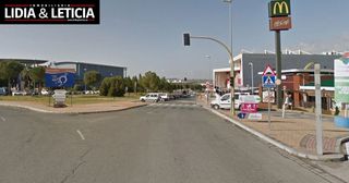 Solar industrial a La Paz. Suelo industrial en cabeza hermosa calle ancha con facil acceso