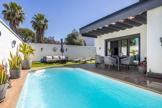 Chalet in Oromana. Chalet completamente amueblado en alcala de guadaira