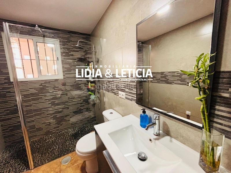 Foto 8c4408e7-ce03-4d7f-b24b-75d4f85eef81. Casa  de una sola planta en zona Centro, en Centro Alcalá de Guadaira