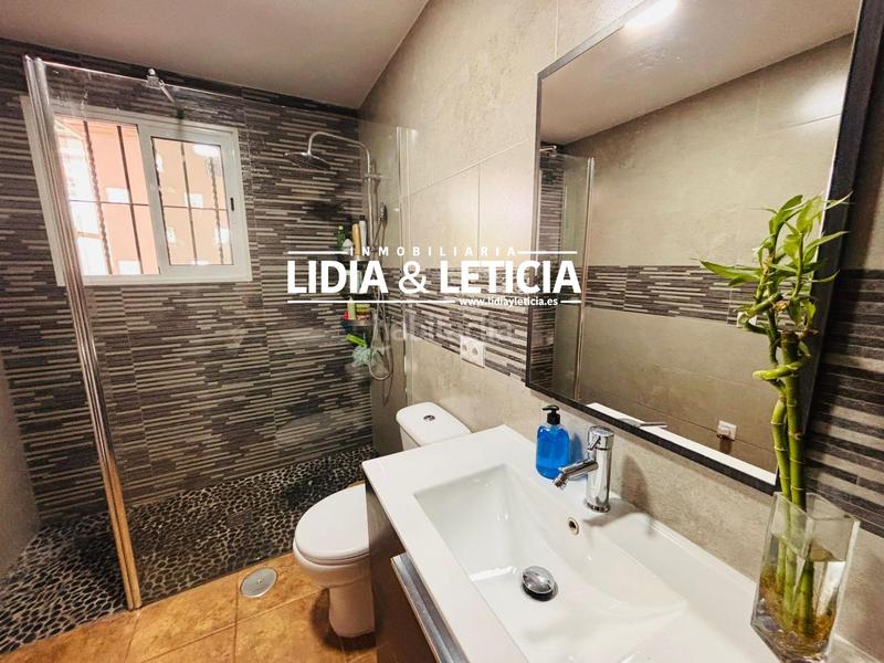 Foto 8f0663a5-9dc6-4237-a49f-b92a21c98e21. Casa  de una sola planta en zona Centro, en Centro Alcalá de Guadaira