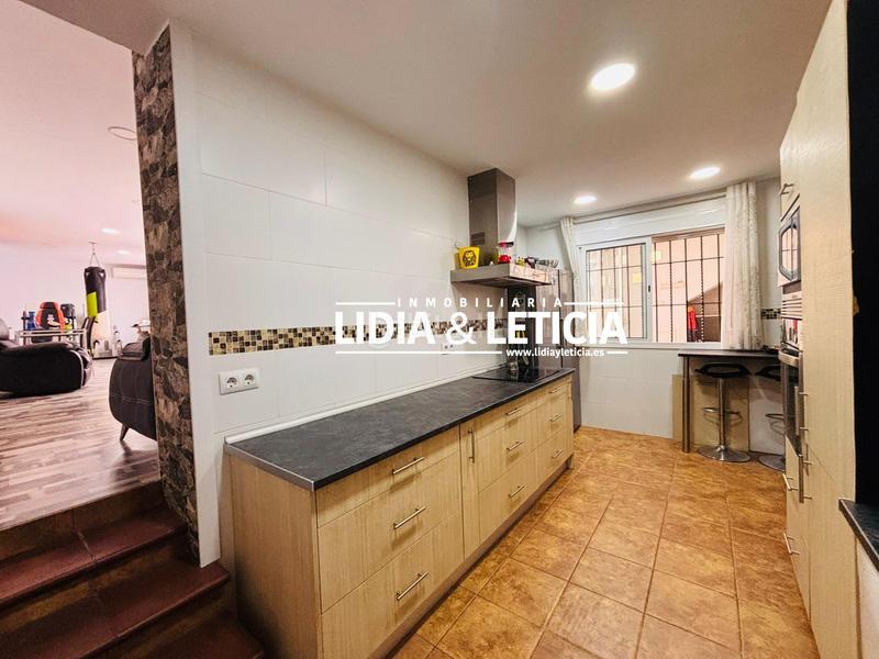 Foto c4e1f1de-9f7d-4a92-ae77-6345b2e95772. Casa  de una sola planta en zona Centro, en Centro Alcalá de Guadaira