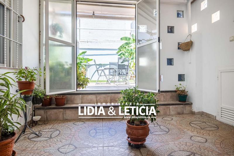 Foto c9f2efd5-d67c-46a9-b537-c58133fbb756. Casa  de una sola planta en zona Centro, en Centro Alcalá de Guadaira