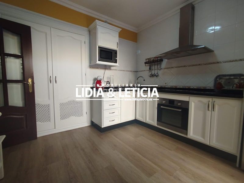 Foto 062365f8-30b9-468d-a3ce-42361e1e133e. Casa amb aparcament a La Paz Alcalá de Guadaira