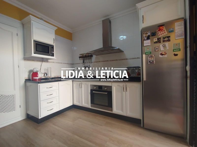 Foto 4e067e4e-68e1-4590-a94e-b0b91f6fa42e. Casa amb aparcament a La Paz Alcalá de Guadaira
