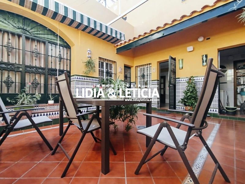 Foto b82d6fc6-99ae-4d49-a73f-8faa60de4658. Casa amb aparcament a La Paz Alcalá de Guadaira