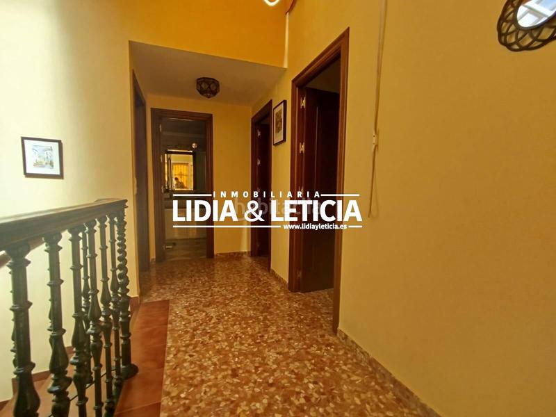 Foto 03ec0a92-1ed3-41ff-a477-d63f50633abc. Casa amb aparcament a La Paz Alcalá de Guadaira