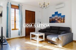 Casa a La Paz. Fantástica casa en zona silos, en alcalá de guadaira