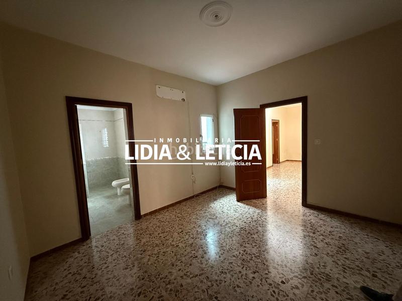 Foto de37b818-1e4f-43f7-8449-05e777525886. Casa con riscaldamento parcheggio in La Paz Alcalá de Guadaira