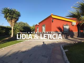 Xalet a Oromana. Chalet en zona el magistrado, en alcalá de guadaira
