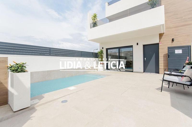 Foto 8646d2ee-65e4-4936-b405-2189329467c4. Terrain résidentiel dans Oromana Alcalá de Guadaira