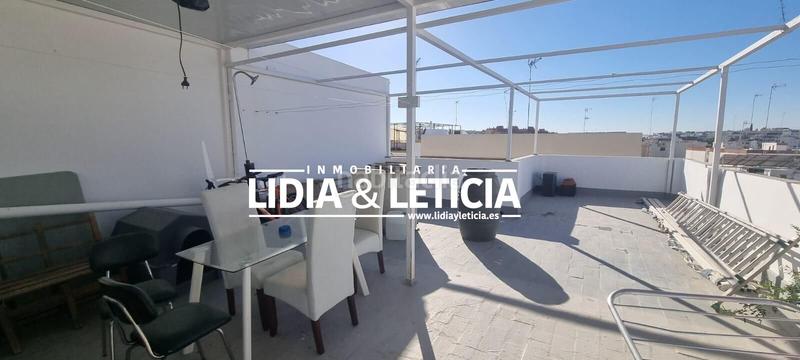 Foto c9b8a1ae-7ac9-4965-8e7f-752bd75c157a. House in Centro Alcalá de Guadaira