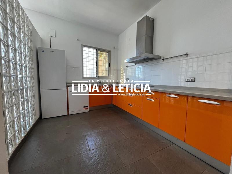 Foto c8dbb856-6039-4f20-a706-12f8ac142c1c. Affitto casa in Centro Alcalá de Guadaira