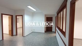 Lloguer Oficina a La Paz. Oficina alcalá de guadaíra zona silos