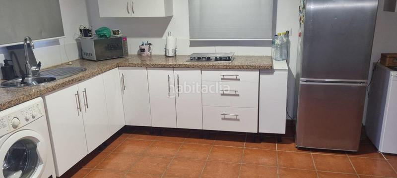 Foto d97e0ef3-5da3-45db-a981-56d4c70b2976. Chalet mit parking in Oromana Alcalá de Guadaira