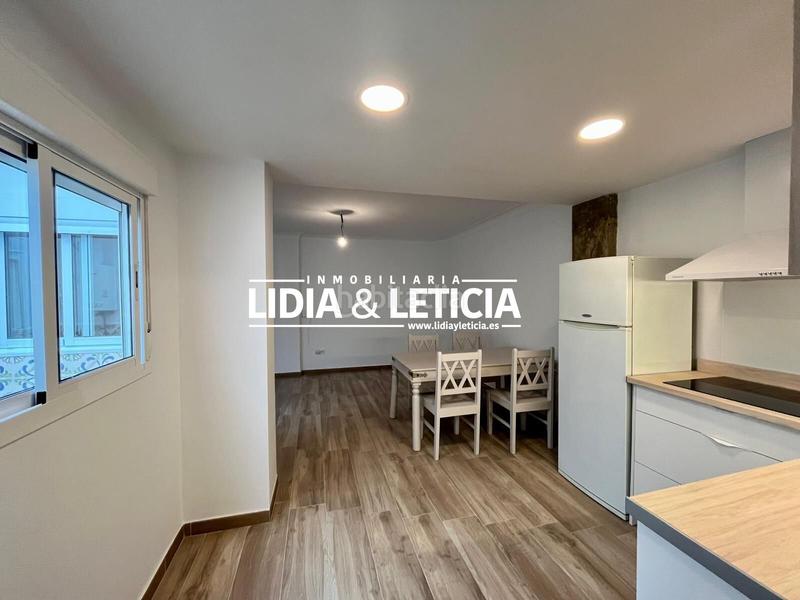 Foto eebde15f-a9ac-487f-b11f-0178a540e63c. Location rez-de-chaussée dans Centro Alcalá de Guadaira