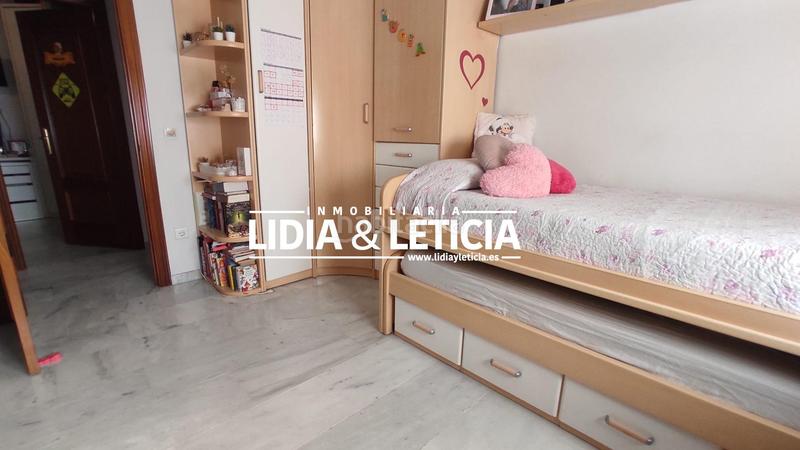 Foto eeecc8c1-9071-4067-988e-88bc8ee4de0d. Appartamento con parcheggio in Los Molinos Alcalá de Guadaira