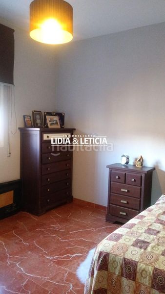 Foto 2e6d4c54-5143-4ae1-9d4d-43701a94117e. Casa amb aparcament a Centro Alcalá de Guadaira
