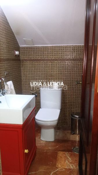 Foto 9c2e2177-508b-4707-a6ef-b945962db94c. Casa amb aparcament a Centro Alcalá de Guadaira