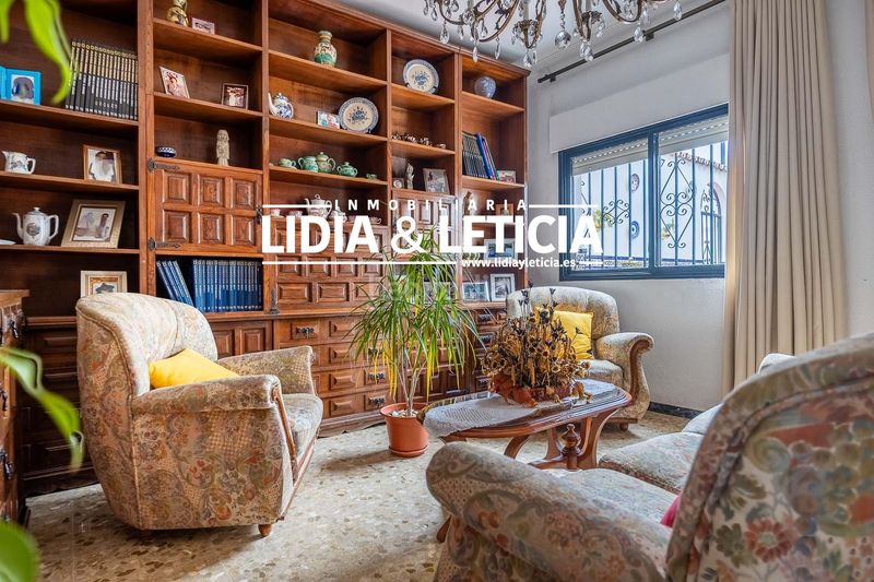 Foto 56f48c9d-9770-42e5-89e2-e8592e625310. Casa a La Paz Alcalá de Guadaira