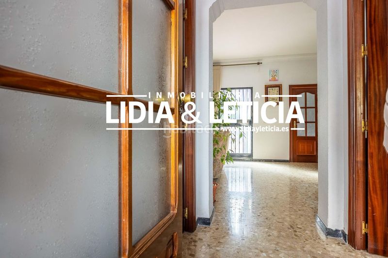 Foto c0a423cd-e327-4da5-b01a-6a7611f74f32. Casa a La Paz Alcalá de Guadaira
