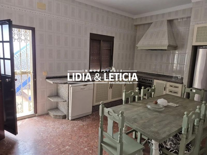 Foto eb640541-7705-4f09-a7d8-9131f7bdd359. Casa amb aparcament a Los Molinos Alcalá de Guadaira