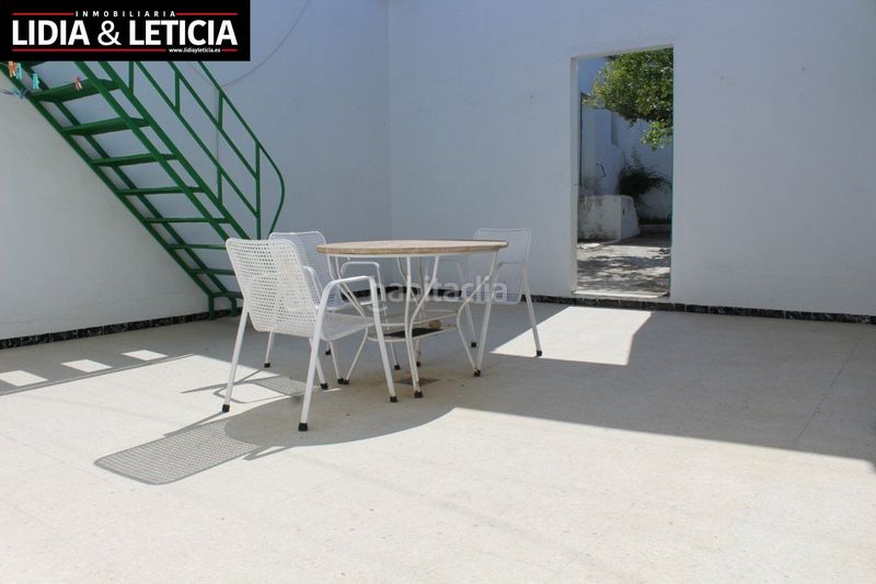 Foto 7866b543-d6e9-4632-97b4-924b4f9f4530. Casa amb aparcament a Centro Alcalá de Guadaira