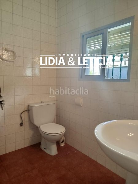 Foto 95c72b26-03c5-4f97-8d12-7aaaf949a9bc. Casa amb aparcament a Centro Alcalá de Guadaira