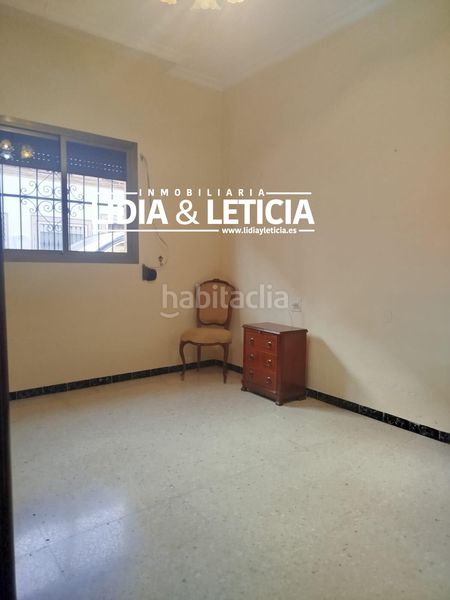 Foto 9d44d490-3002-4ea4-9b32-078c2a2850b5. Casa amb aparcament a Centro Alcalá de Guadaira