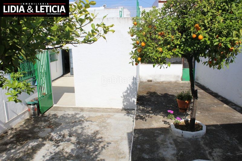 Foto d3639a02-8b02-4017-a3b8-f51af4491c4c. Casa amb aparcament a Centro Alcalá de Guadaira